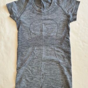 Lululemon Swiftly Grey Top